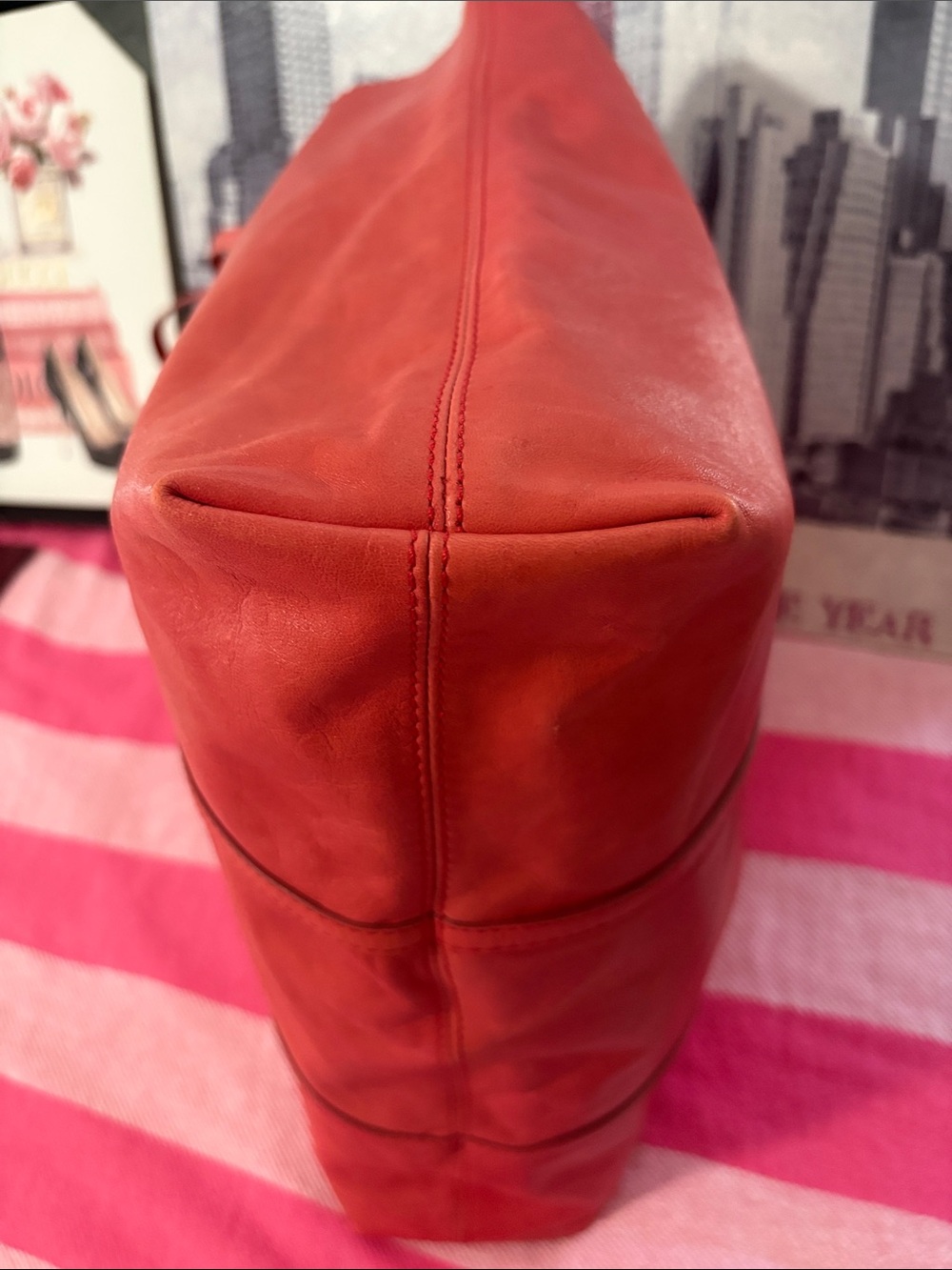 Banana Republic Pale Red Leather Scalloped-Top Tote - Picture 10 of 16